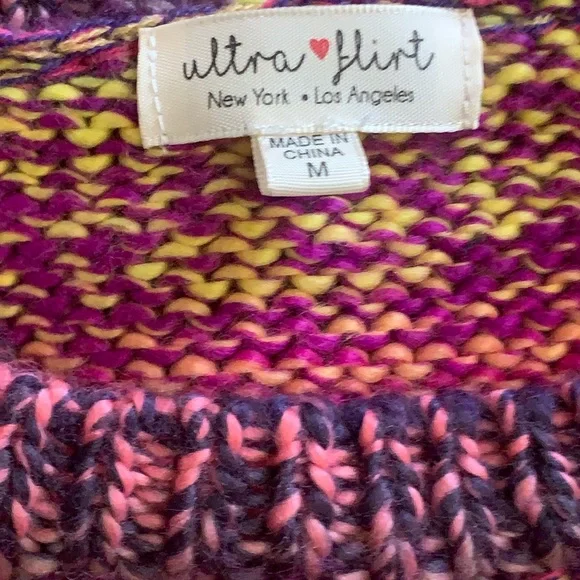 Ultra Flirt Brightly colored sweater - Picture 6 of 10
